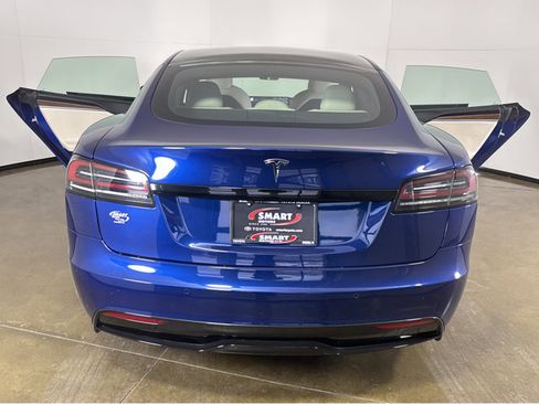 Used 2022 Tesla Model S Standard Range image 18