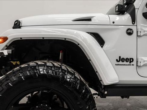 Used 2026 Jeep Wrangler Unlimited Sport image 12