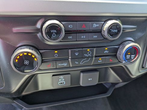 Used 2026 Ford F250 XLT w/ XLT Premium Package AWD/4WD image 21