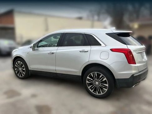 Used 2017 Cadillac XT5 Premium Luxury FWD image 5