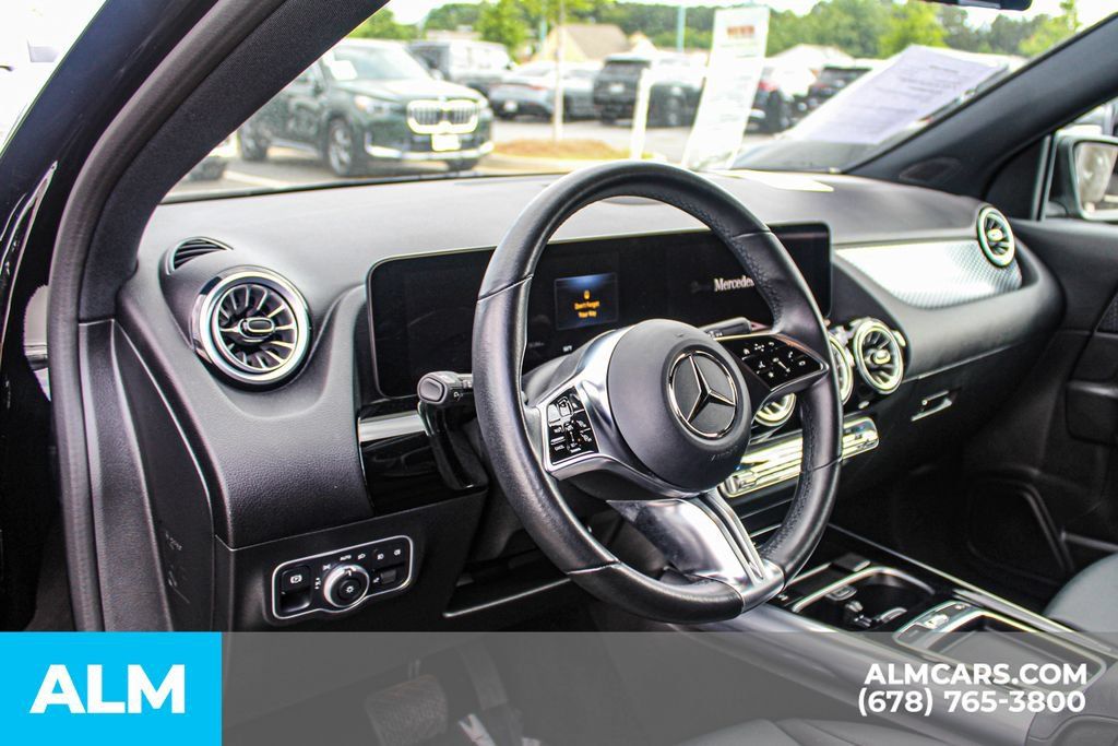 Used 2025 Mercedes-Benz GLA 250 image 22
