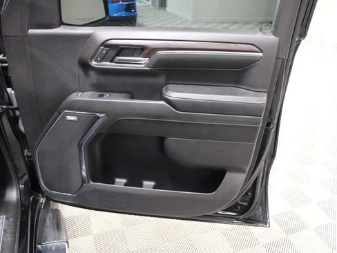 Used 2024 GMC Sierra 1500 SLT w/ SLT Premium Package image 26