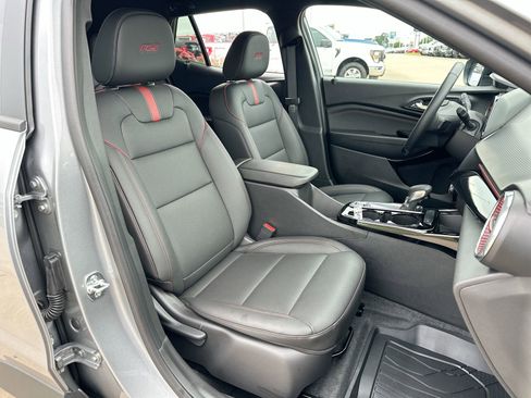 Used 2026 Chevrolet Trax RS w/ Driver Confidence Package FWD image 24