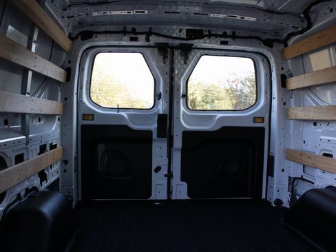 Used 2024 Ford Transit 250 Low Roof w/ Exterior Upgrade Package image 28