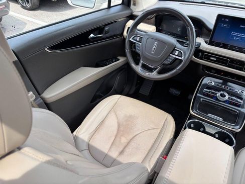 Used 2023 Lincoln Nautilus Reserve FWD image 12
