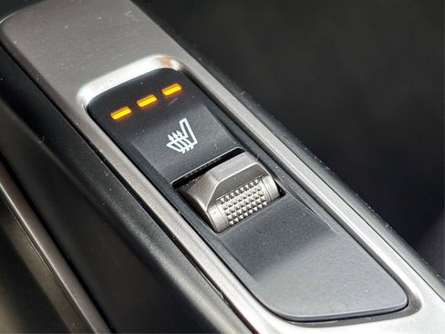 Used 2025 Kia Sorento S AWD/4WD image 32