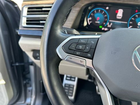 Certified 2024 Volkswagen Atlas SEL Premium R-Line AWD/4WD image 20