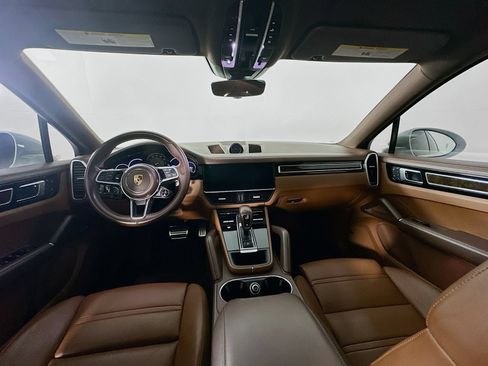 Used 2022 Porsche Cayenne S AWD/4WD image 13