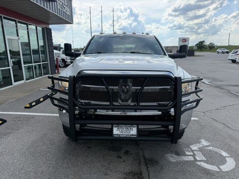 Used 2018 RAM 3500 Tradesman w/ Chrome Appearance Group AWD/4WD image 12