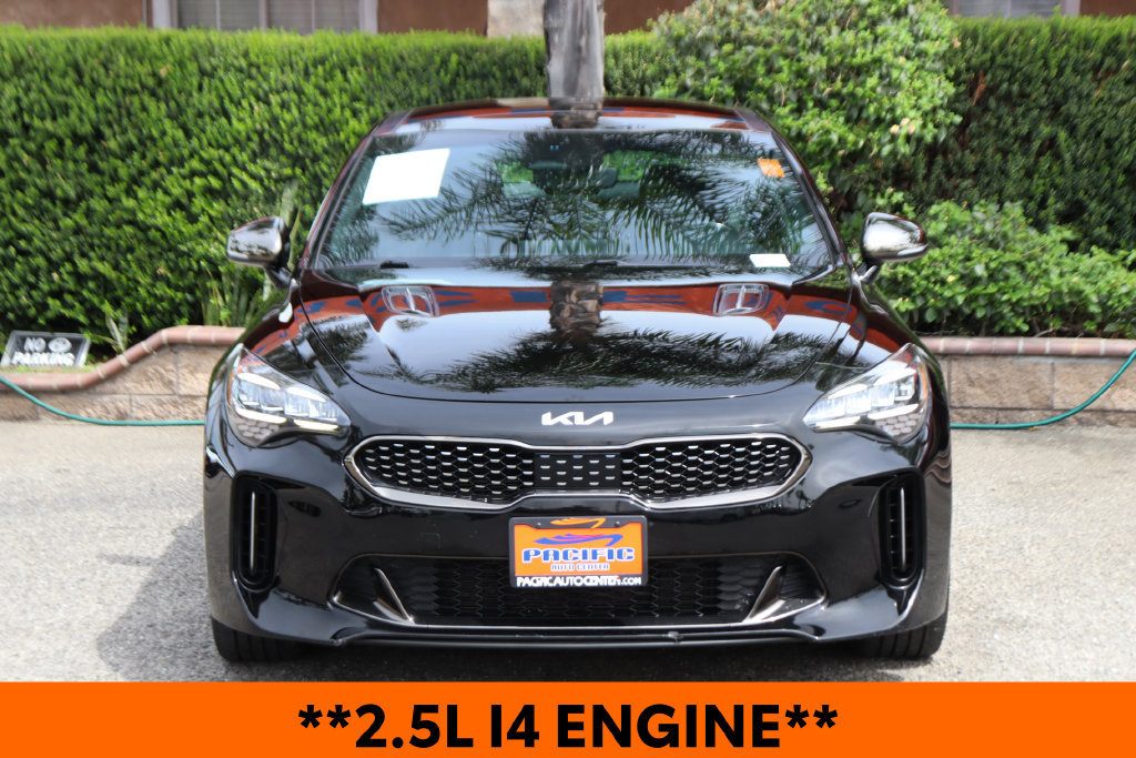 Used 2023 Kia Stinger GT-Line w/ Sun & Sound Package RWD image 3