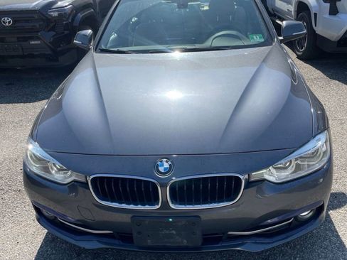 Used 2018 BMW 330i xDrive Sedan w/ Convenience Package AWD/4WD image 8