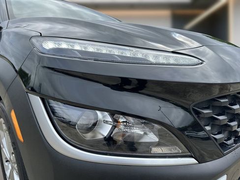 Certified 2022 Hyundai Kona SEL AWD/4WD image 10
