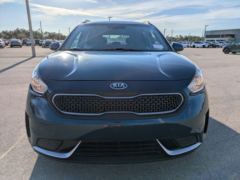 Certified 2017 Kia Niro LX image 3