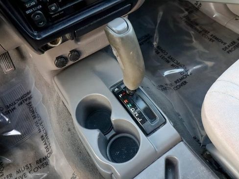 Used 2003 Toyota Tacoma PreRunner image 25