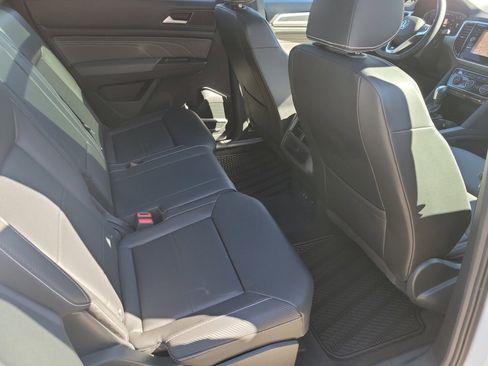 Certified 2023 Volkswagen Atlas Cross Sport SEL R-Line image 33