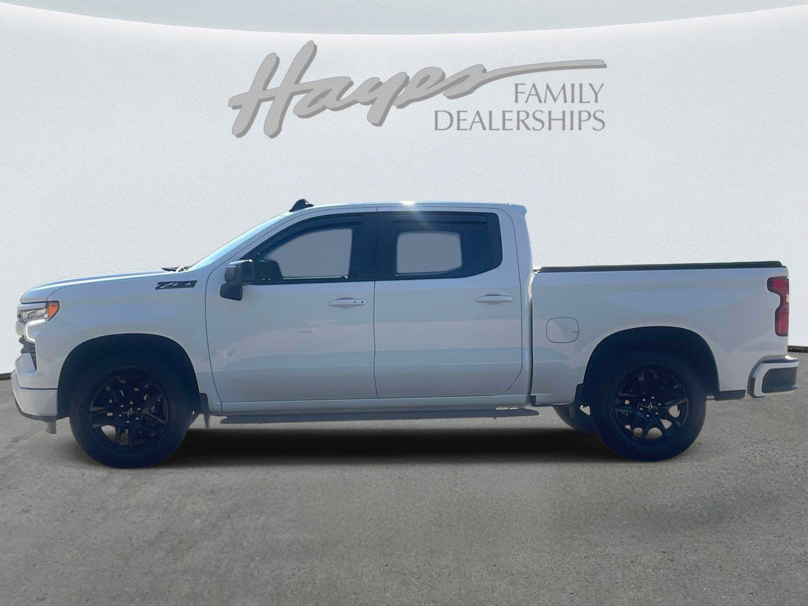 Used 2023 Chevrolet Silverado 1500 RST AWD/4WD image 6