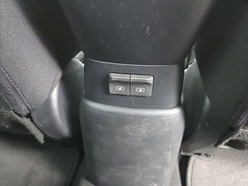 Used 2020 Nissan Kicks SR FWD image 11