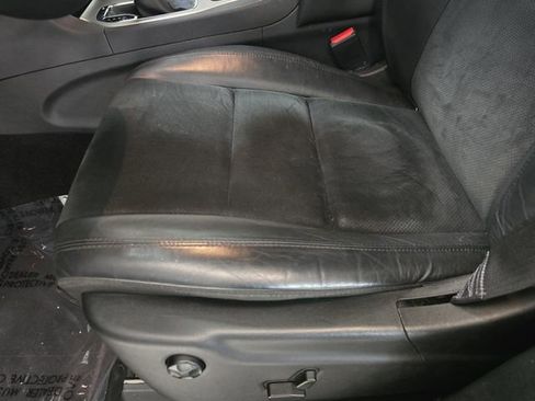 Used 2018 Jeep Grand Cherokee Altitude RWD image 18