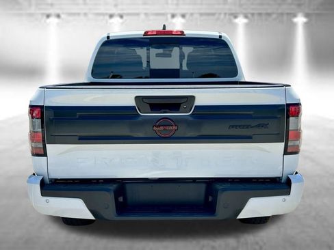 Certified 2025 Nissan Frontier PRO-4X AWD/4WD image 8