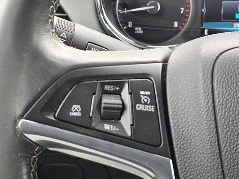 Used 2022 Buick Encore Preferred w/ Safety Package image 17