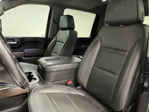 Used 2021 GMC Sierra 3500 Denali w/ Denali Ultimate Package AWD/4WD image 19