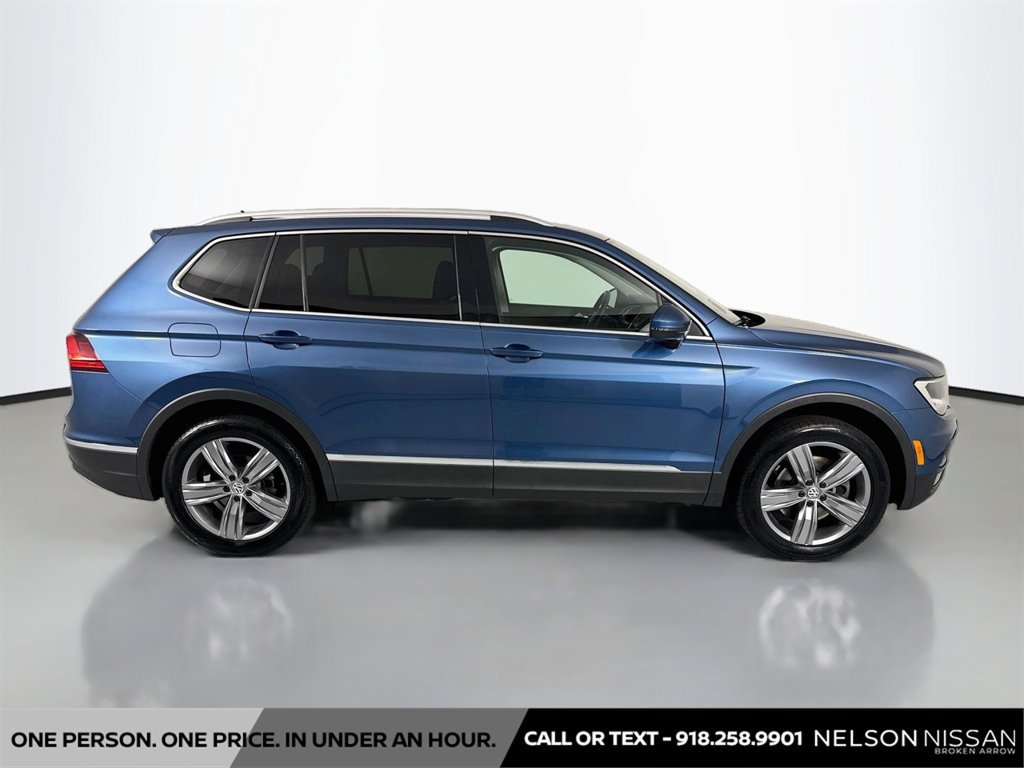 Used 2020 Volkswagen Tiguan SEL AWD/4WD image 4