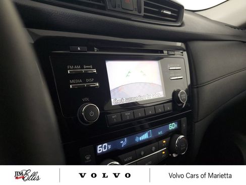 Used 2017 Nissan Rogue SV FWD image 29
