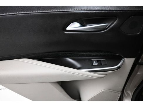 Used 2022 Cadillac XT4 Premium Luxury w/ Enhanced Visibility Package AWD/4WD image 27