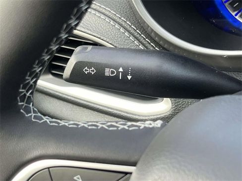 New 2026 Chrysler Pacifica Select w/ S Appearance Package image 25