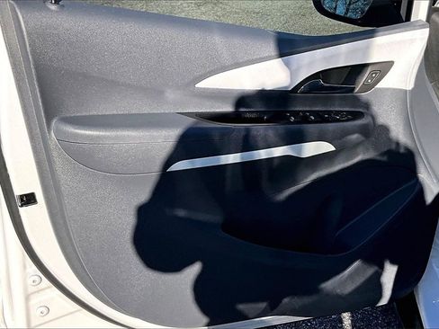 Certified 2020 Chevrolet Bolt LT image 17