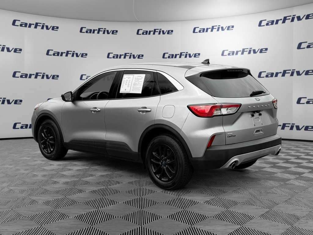 Used 2022 Ford Escape SE FWD image 3