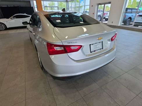 Used 2022 Chevrolet Malibu LS FWD image 11