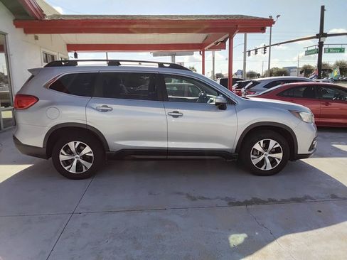 Used 2019 Subaru Ascent Premium AWD/4WD image 3