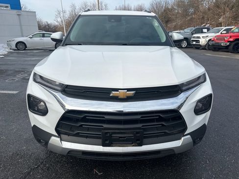 Used 2023 Chevrolet TrailBlazer LT w/ Convenience Package image 2