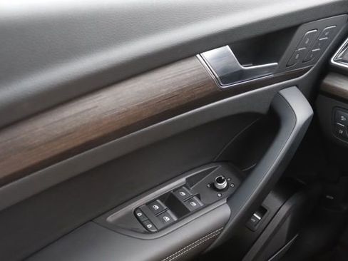 Used 2025 Audi Q5 2.0T Premium Plus image 24