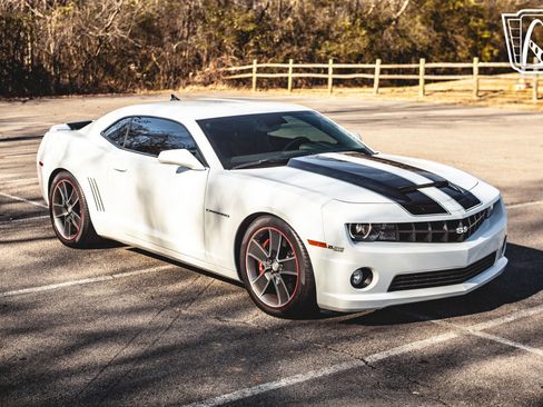 Used 2010 Chevrolet Camaro SS w/ RS Package image 21