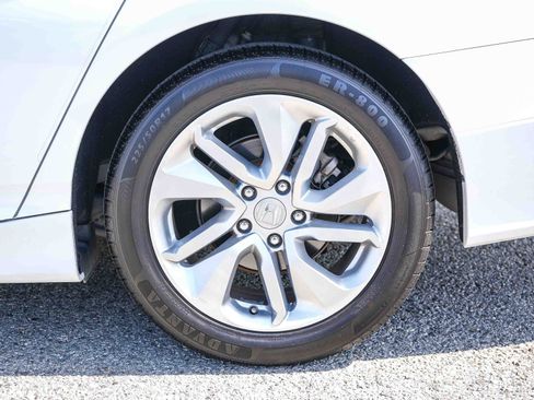 Used 2020 Honda Accord LX image 11