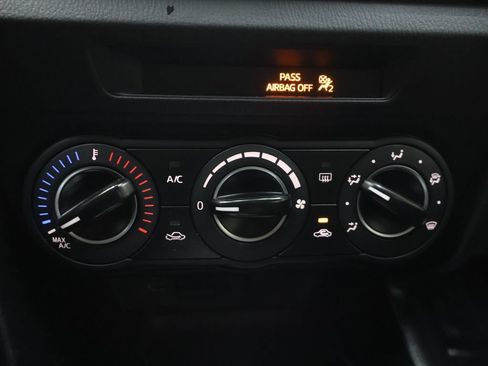 Used 2017 MAZDA MAZDA3 Sport w/ Preferred Equipment Package FWD image 23