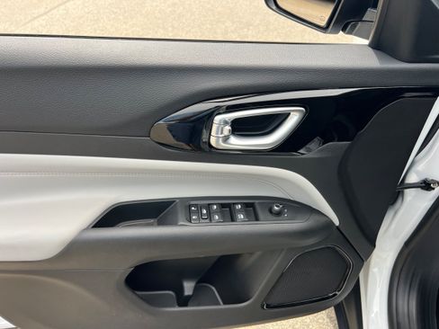 New 2026 Jeep Compass Limited AWD/4WD image 11