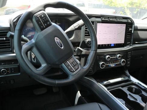 Used 2024 Ford F250 Lariat w/ Lariat Ultimate Package AWD/4WD image 17