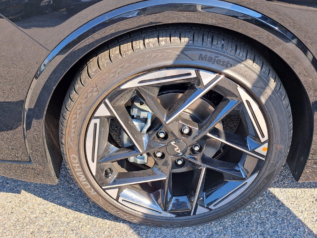 New 2026 Kia K4 GT-Line Turbo w/ GT-Line Premium Package FWD image 16
