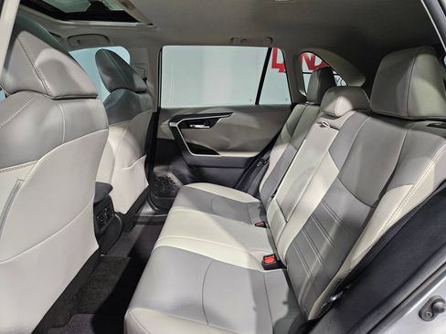 Used 2021 Toyota RAV4 Limited FWD image 38