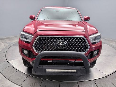 Used 2019 Toyota Tacoma TRD Off-Road w/ Technology Package AWD/4WD image 2