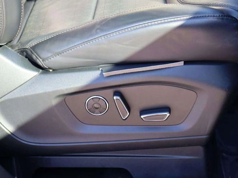 Used 2020 Ford Explorer Platinum w/ Premium Technology Package image 43