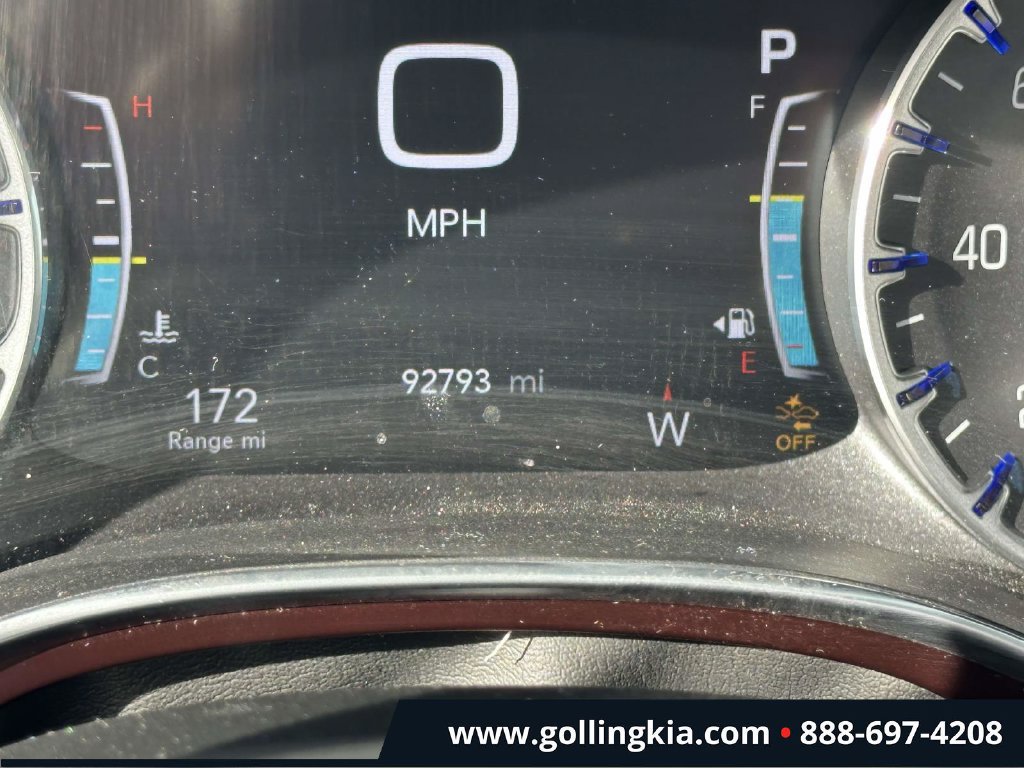 Used 2017 Chrysler Pacifica Limited FWD image 21