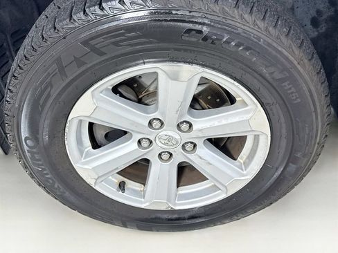 Used 2010 Toyota Highlander 4WD image 35