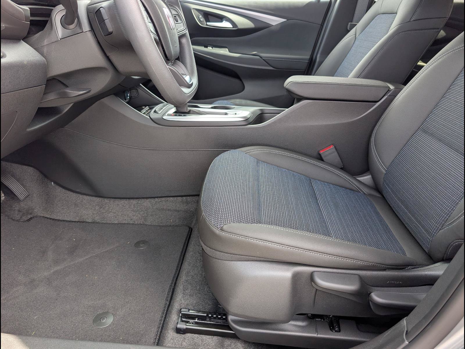 New 2026 Buick Envista Preferred w/ Convenience II Package FWD image 11