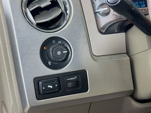 Used 2010 Ford F150 Lariat AWD/4WD image 12