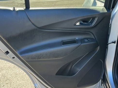 Used 2022 Chevrolet Equinox LT image 19