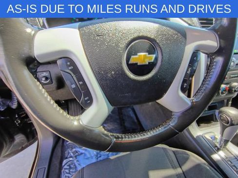 Used 2011 Chevrolet Traverse LT w/ Personal Connectivity Package FWD image 30